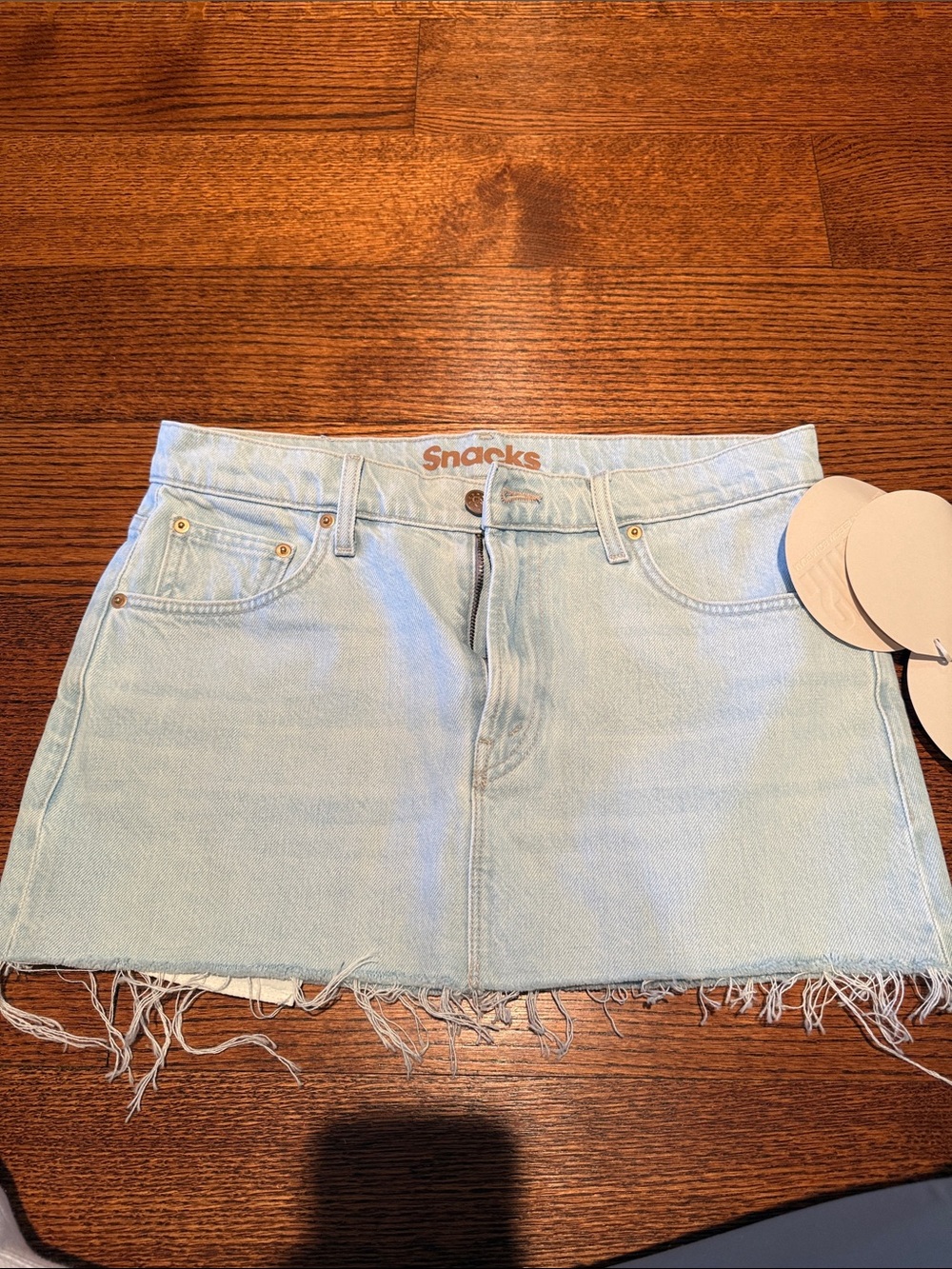 MOTHER Snacks micro cut skirt